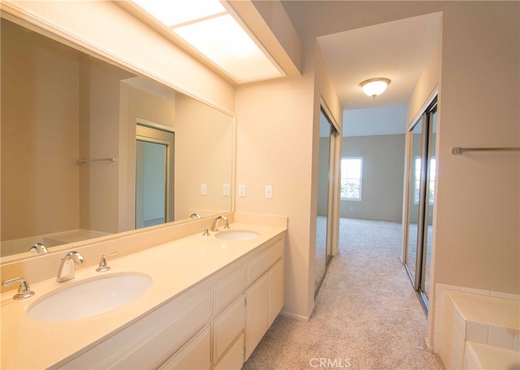 750 Wesleyan Bay 6, Costa Mesa CA 92626 - photo 6