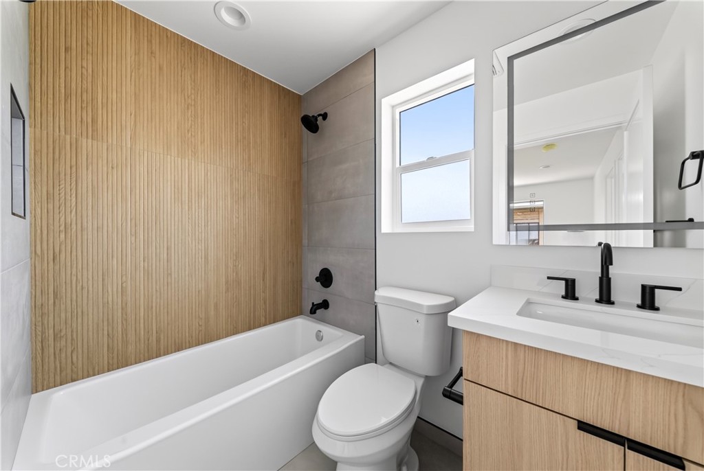 776 W Wilson Street, Costa Mesa CA 92627 - photo 16