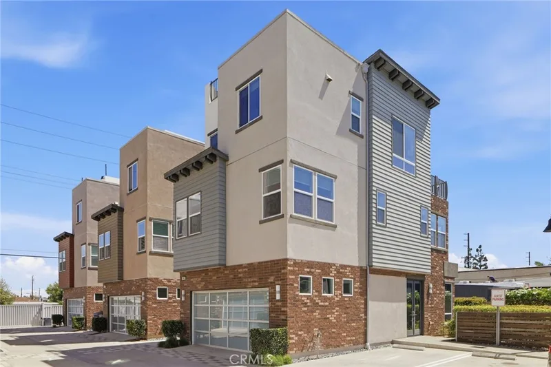 783 Wonder Lane, Costa Mesa, CA 92627