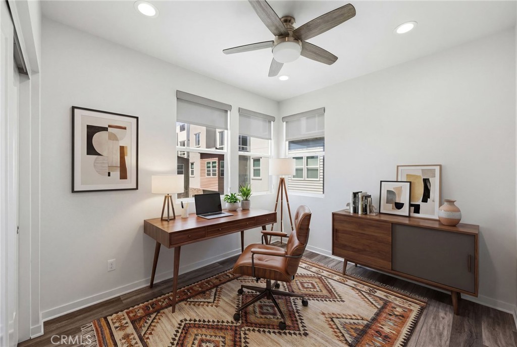 Secondary bedroom (Virtually staged) - 783 Wonder Lane, Costa Mesa CA 92627 - photo 13