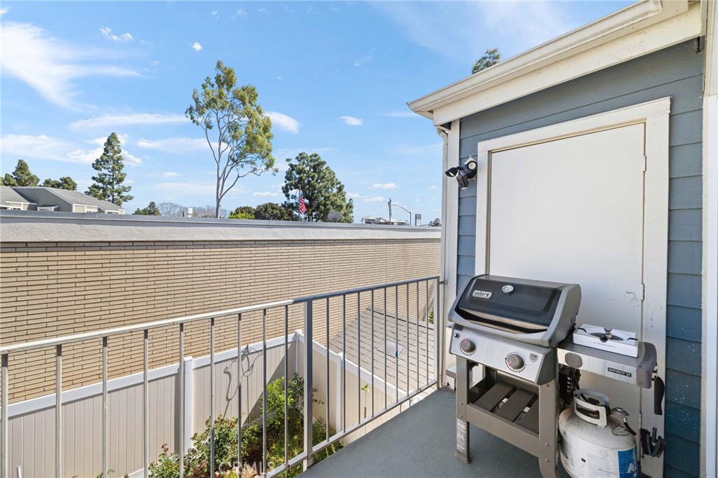 810 Baker 210, Costa Mesa CA 92626 - photo 22