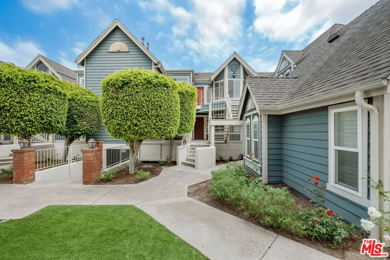 810 Baker Street 204, Costa Mesa