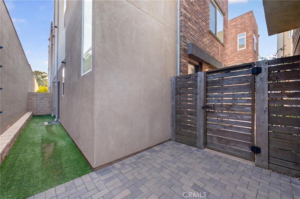 821 Brickyard, Costa Mesa CA 92627 - photo 61