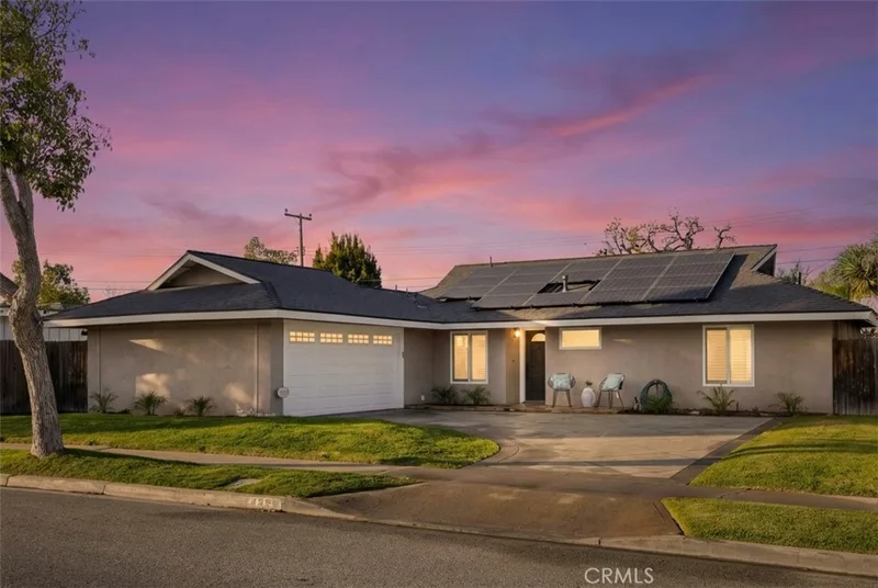 832 Presidio, Costa Mesa, CA 92626
