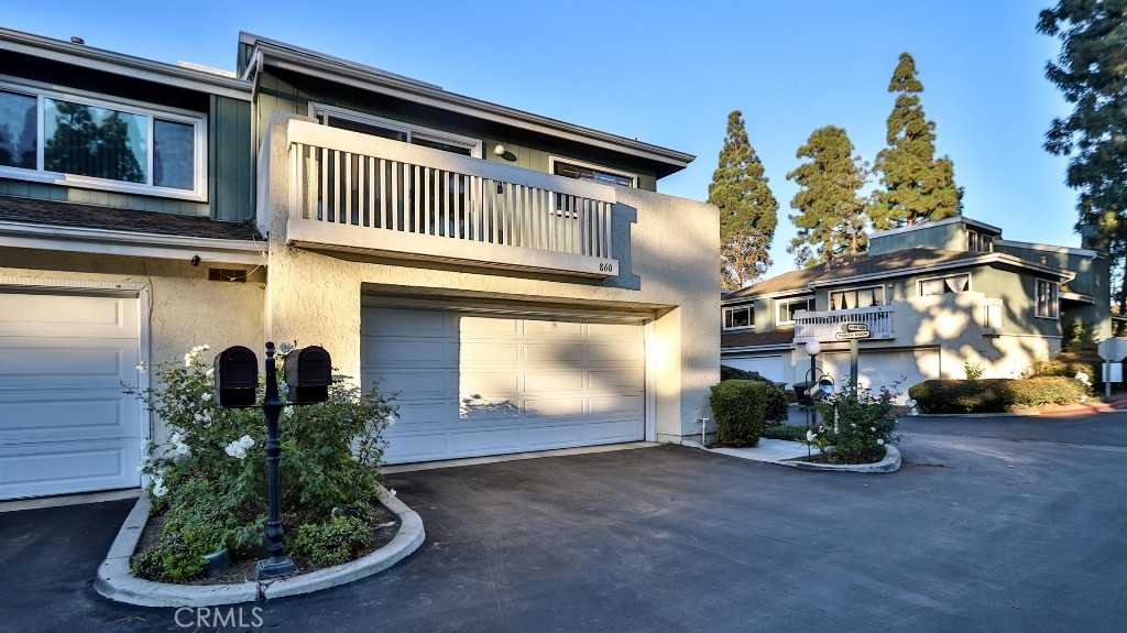 860 69 Village 69, Costa Mesa CA 92626 - photo 1
