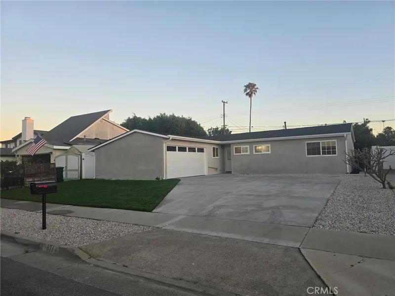 871 Joann, Costa Mesa, CA 92627