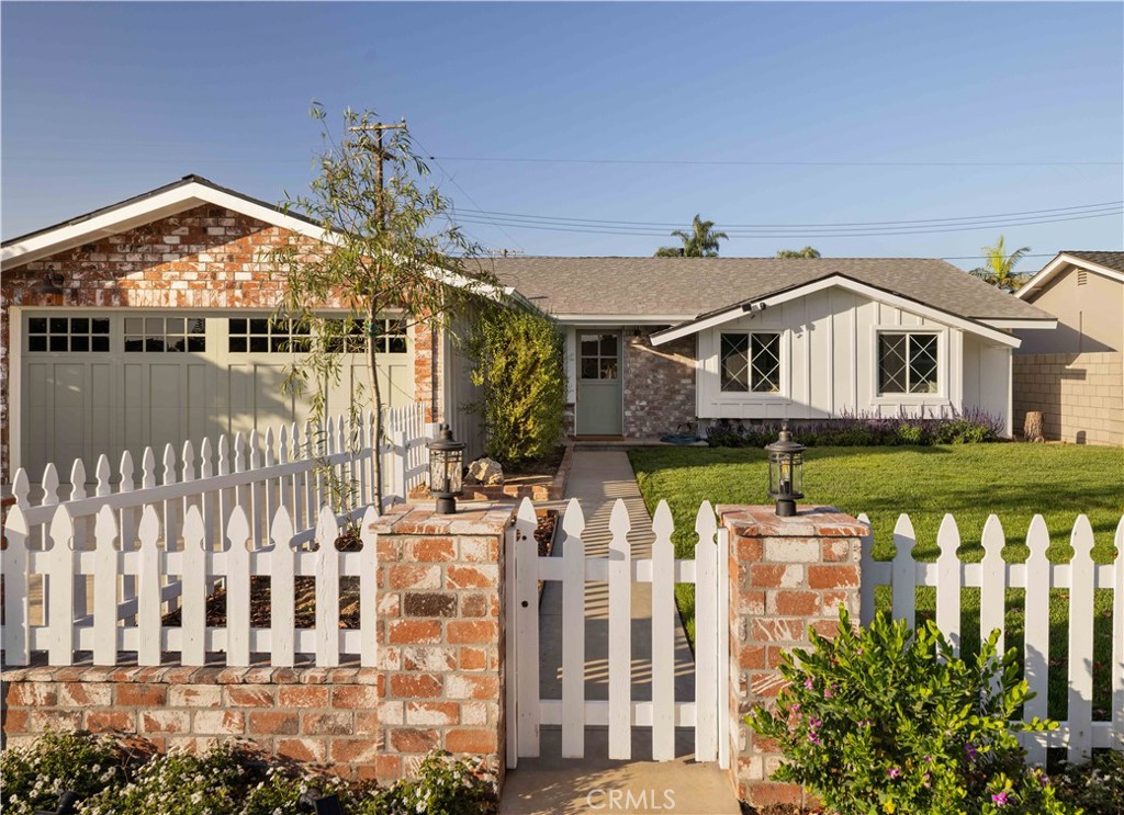 872 Senate, Costa Mesa CA 92627 - photo 1