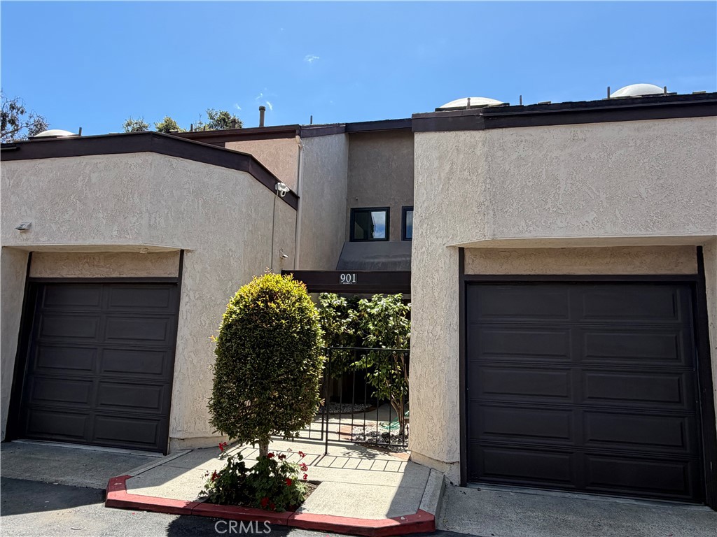 901 Hyde Court, Costa Mesa CA 92626 - photo 1