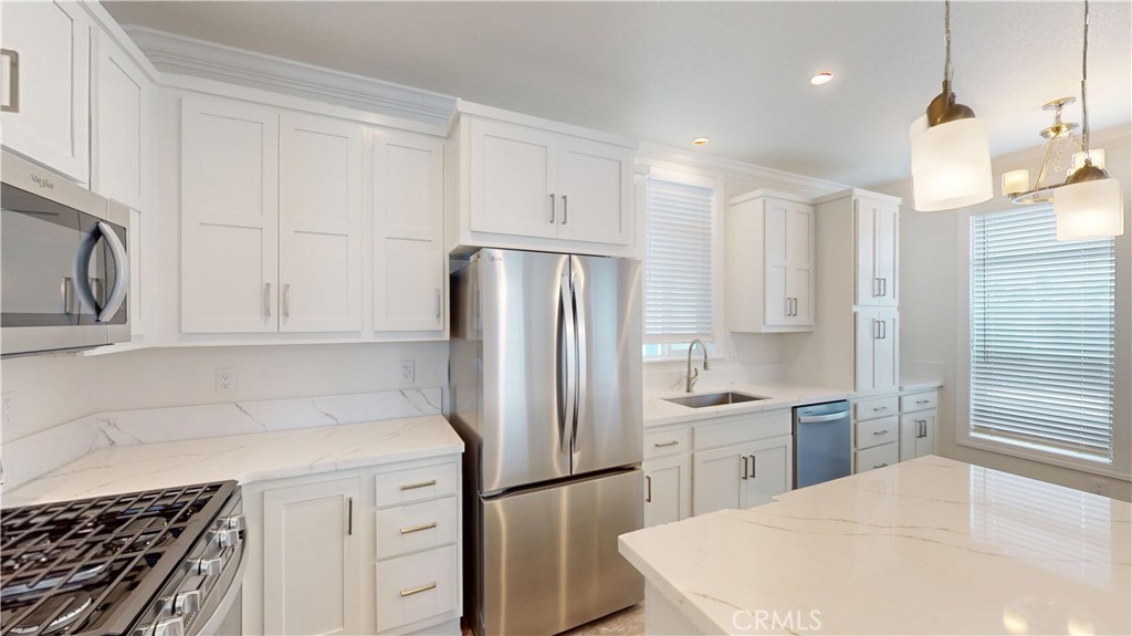 903 W 17TH Street 24, Costa Mesa CA 92627 - photo 4