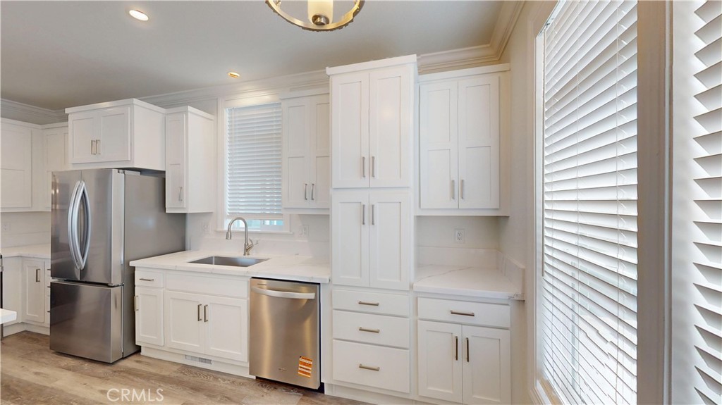 903 W 17TH Street 24, Costa Mesa CA 92627 - photo 6