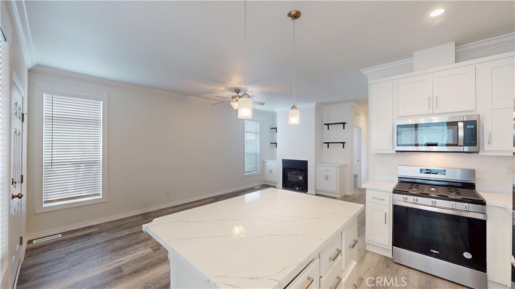 903 W 17TH Street 24, Costa Mesa CA 92627 - photo 8