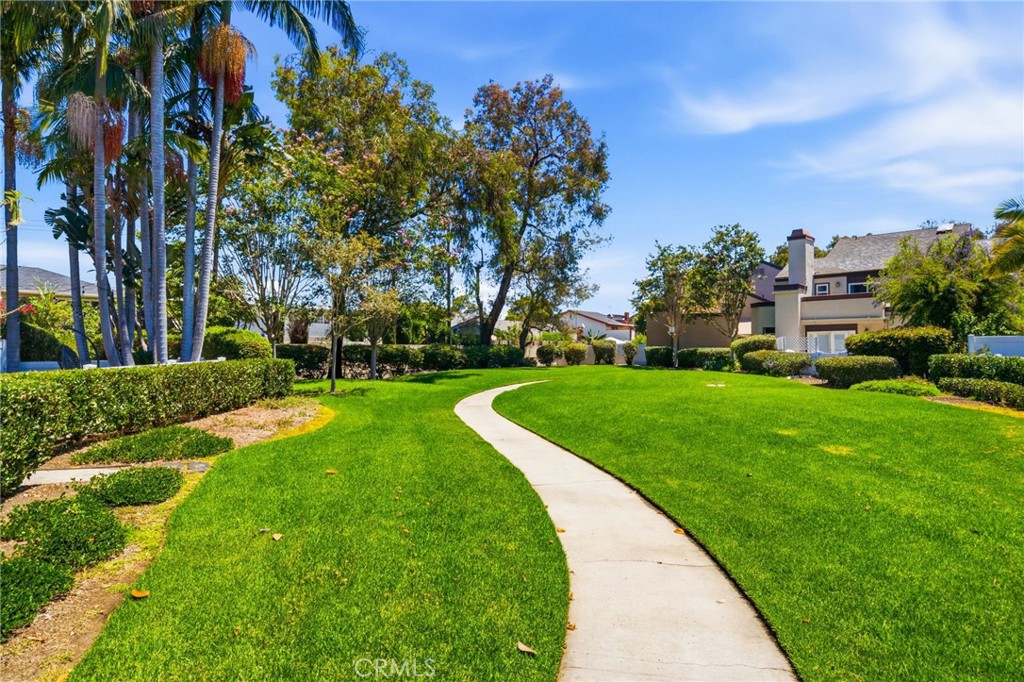 905 Hyde Court, Costa Mesa CA 92626 - photo 2