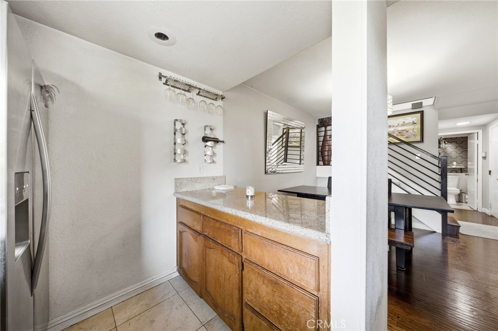 905 Hyde Court, Costa Mesa CA 92626 - photo 7