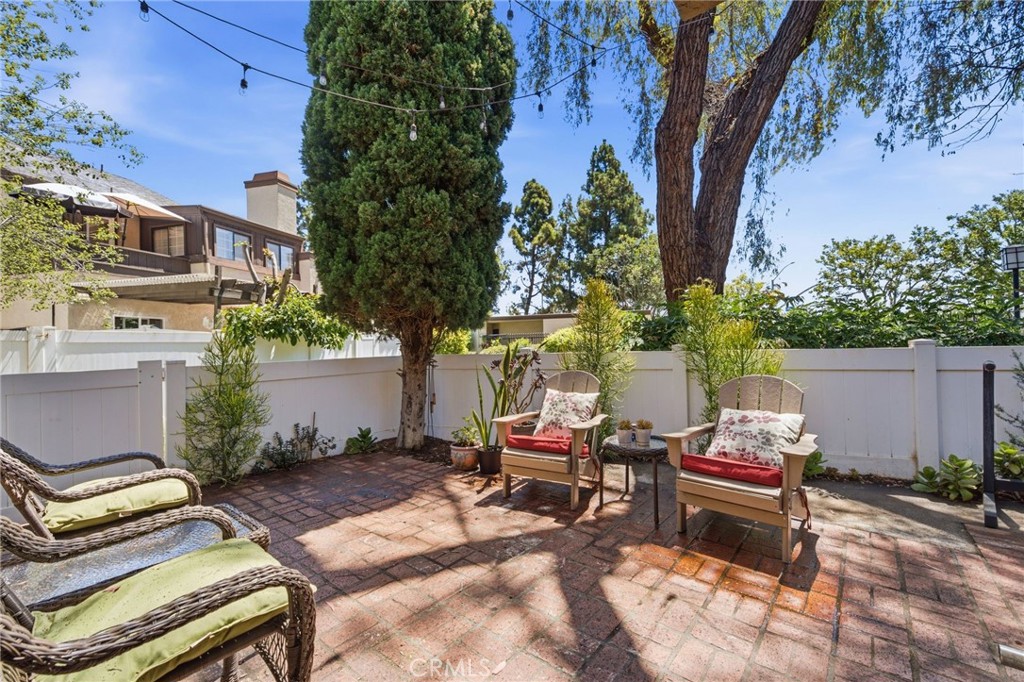 905 Hyde Court, Costa Mesa CA 92626 - photo 11