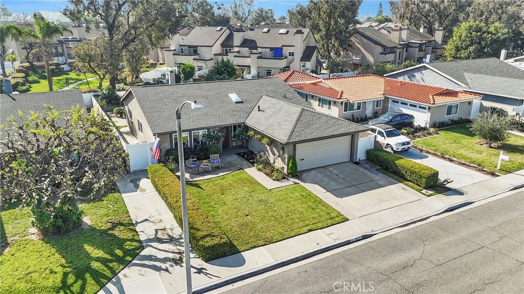 917 Helena, Costa Mesa CA 92626 - photo 1