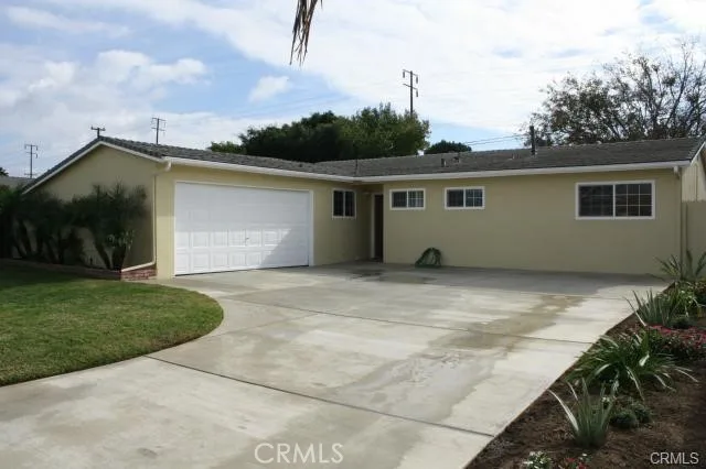 923 Darrell, Costa Mesa, CA 92627