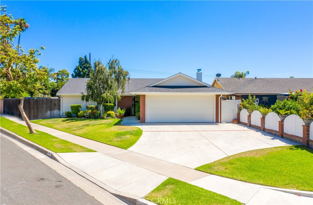 951 Springfield Street, Costa Mesa CA 92626 - photo 1