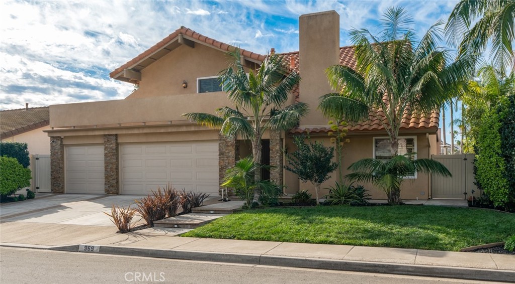 Welcome home to 969 Azalea! - 969 Azalea Drive, Costa Mesa CA 92626 - photo 1