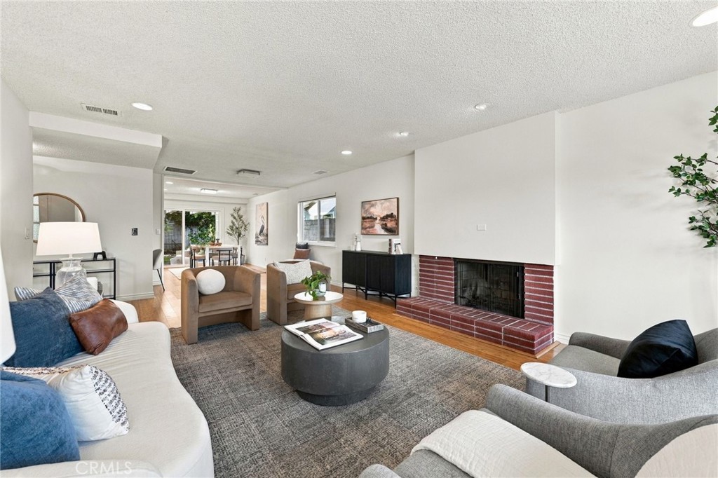 970 Cheyenne, Costa Mesa CA 92626 - photo 7