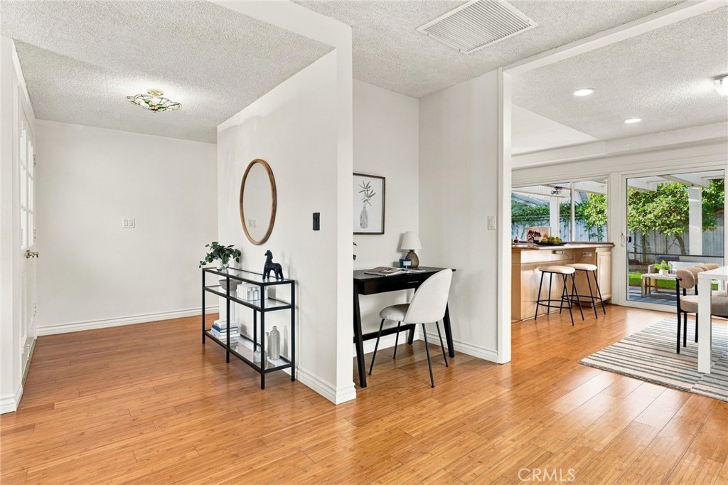 970 Cheyenne, Costa Mesa CA 92626 - photo 9