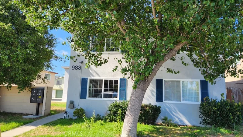 988 El Camino 106, Costa Mesa, CA 92626