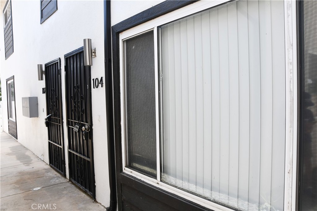 994 Valencia 104, Costa Mesa CA 92626 - photo 1