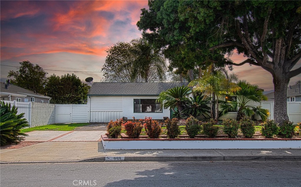 999 Oak Street, Costa Mesa CA 92627 - photo 1