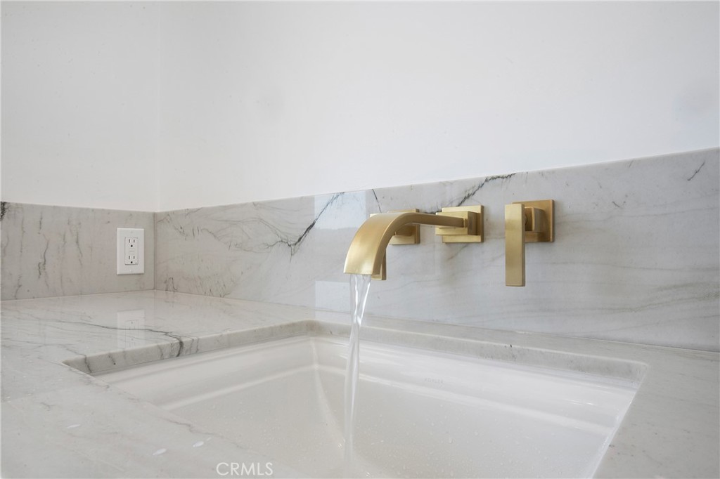 Newport Brass fixture - 15 Canada Oaks, Coto de Caza CA 92679 - photo 39