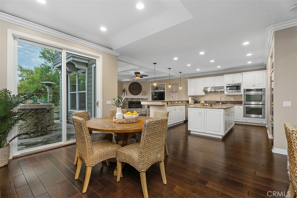 Dining Area Opens to Kitchen - 16 Vela Court, Coto de Caza CA 92679 - photo 1