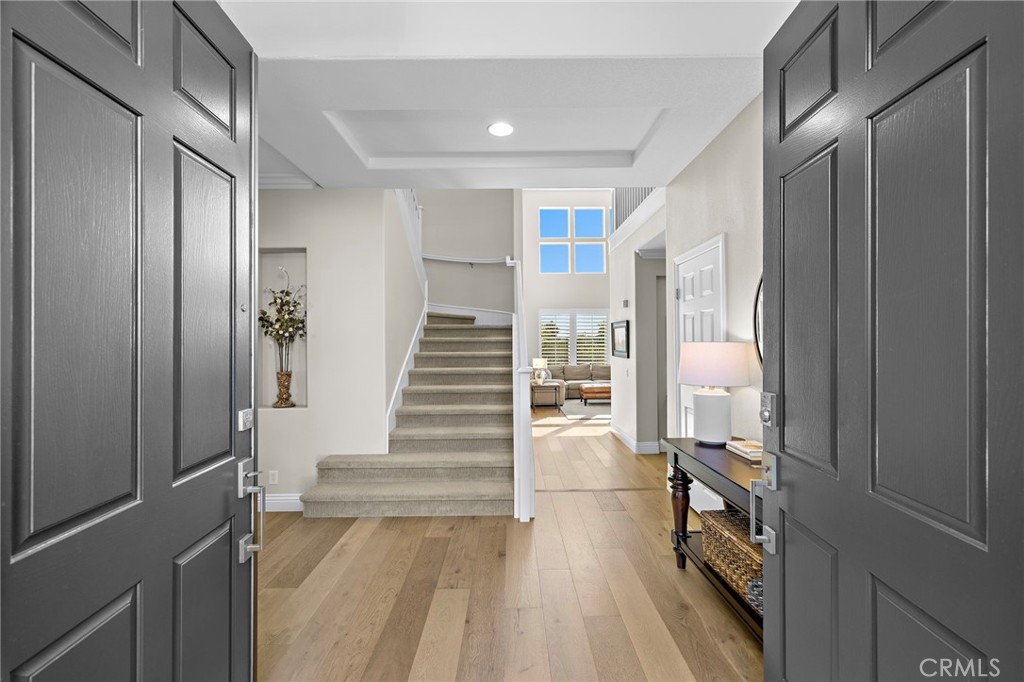 Step through the front door to sheer perfection! - 17 Raleigh Court, Coto de Caza CA 92679 - photo 2