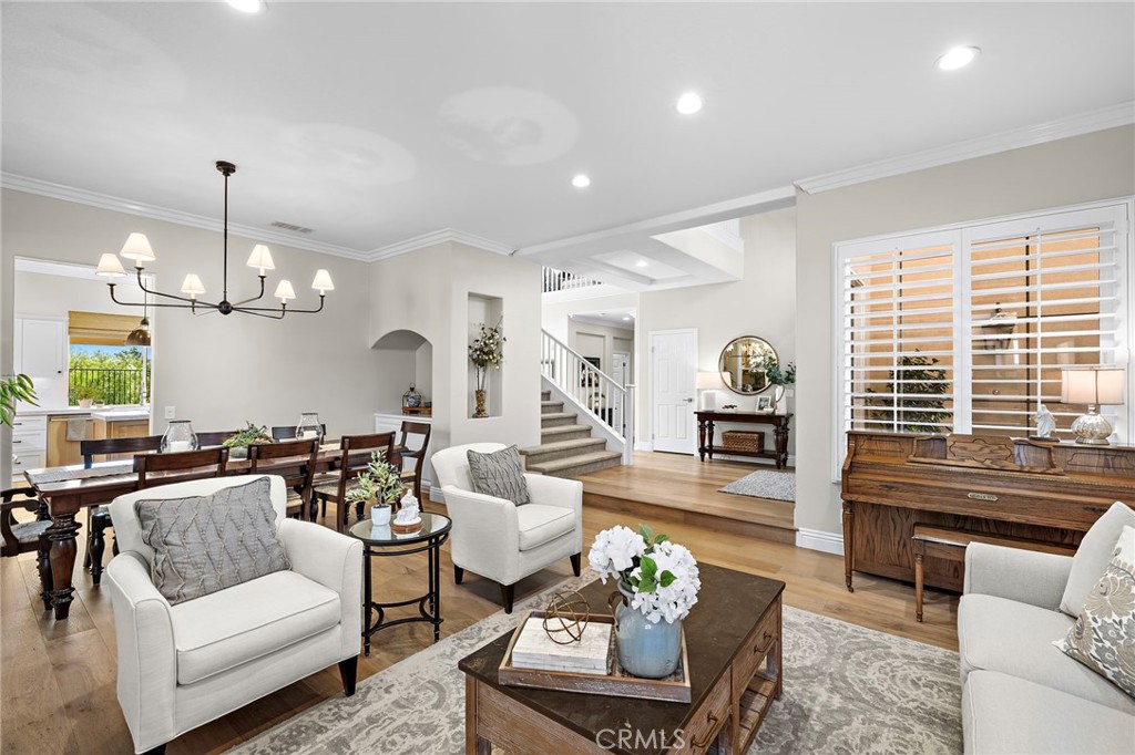 So beautiful and peaceful and perfect! bright, happy and beautifully upgraded. - 17 Raleigh Court, Coto de Caza CA 92679 - photo 4