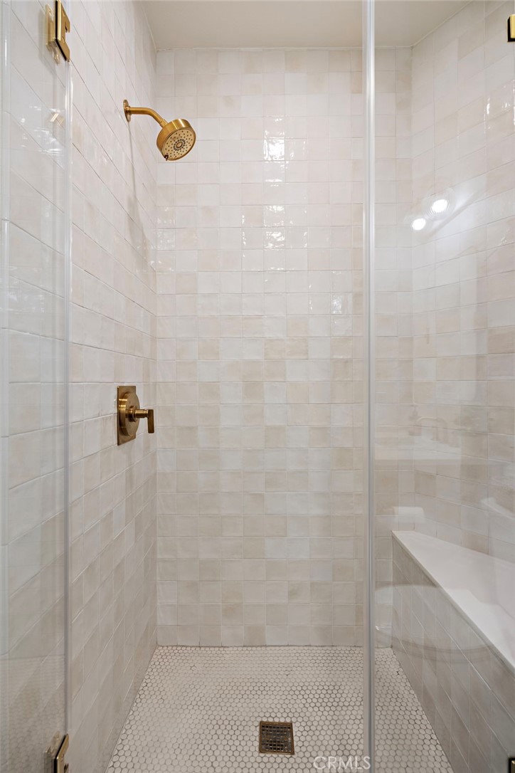 Check out this picture perfect shower! - 17 Raleigh Court, Coto de Caza CA 92679 - photo 17