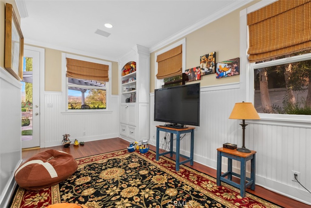 Bonus Room off the Great Room with Endless Possibilities - 2 Lippizaner, Coto de Caza CA 92679 - photo 19