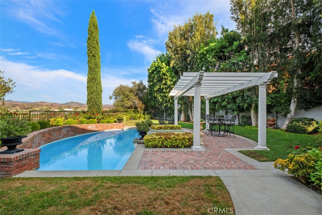 Backyard Oasis with Panoramic Mountain Views + Golf Course Views + Built-in BBQ Area, Seating Area, Pool, Spa, Grass - 2 Lippizaner, Coto de Caza CA 92679 - photo 36