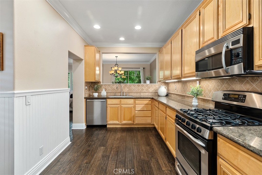Kitchen - 20 Brassie, Coto de Caza CA 92679 - photo 12