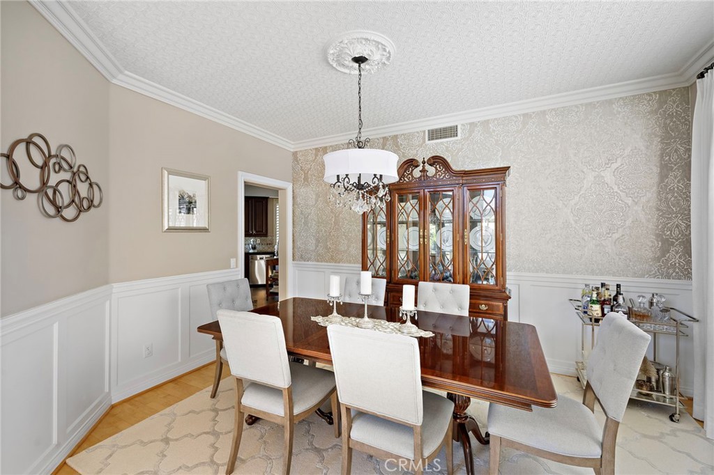 dining room - 20 Edgewood, Coto de Caza CA 92679 - photo 9