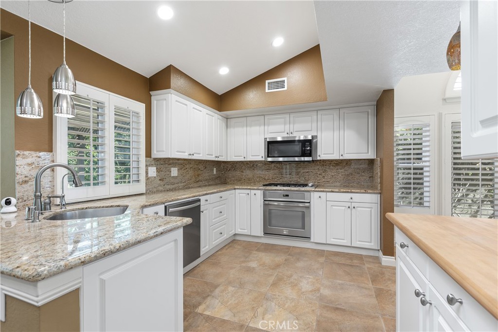 24121 Fairway, Coto de Caza CA 92679 - photo 11