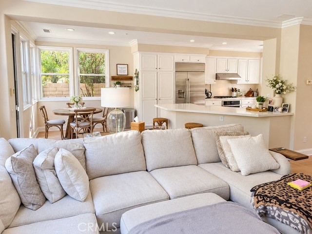 Adjoining living area to kitchen area! - 38 Lyra Way, Coto de Caza CA 92679 - photo 7