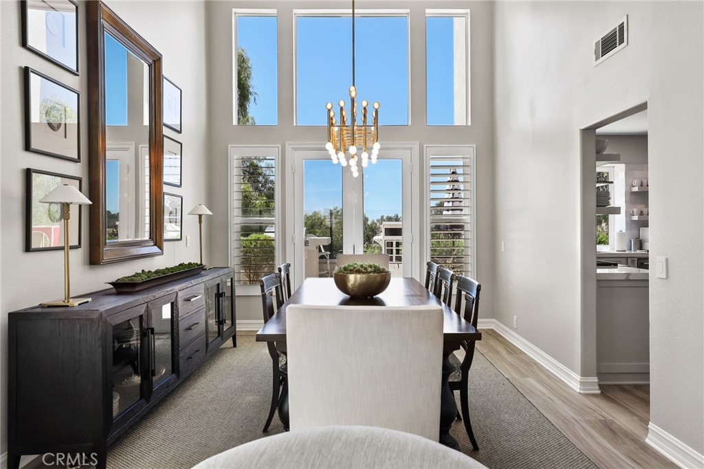 Floor to ceiling Windows bring the natural light and outdoor beauty in - 5 Mountain Gate, Coto de Caza CA 92679 - photo 7