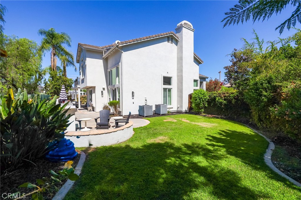 Lushly landscaped private yard with plenty of room to roam - 5 Mountain Gate, Coto de Caza CA 92679 - photo 17