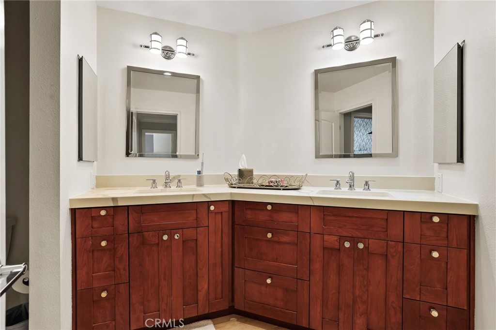 Secondary Bath - 5 Mountain Gate, Coto de Caza CA 92679 - photo 43