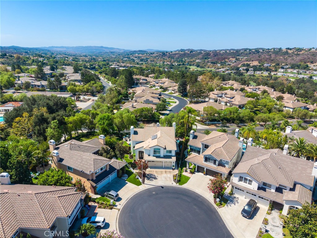 Located on a peaceful cul-de-sac - 5 Mountain Gate, Coto de Caza CA 92679 - photo 45