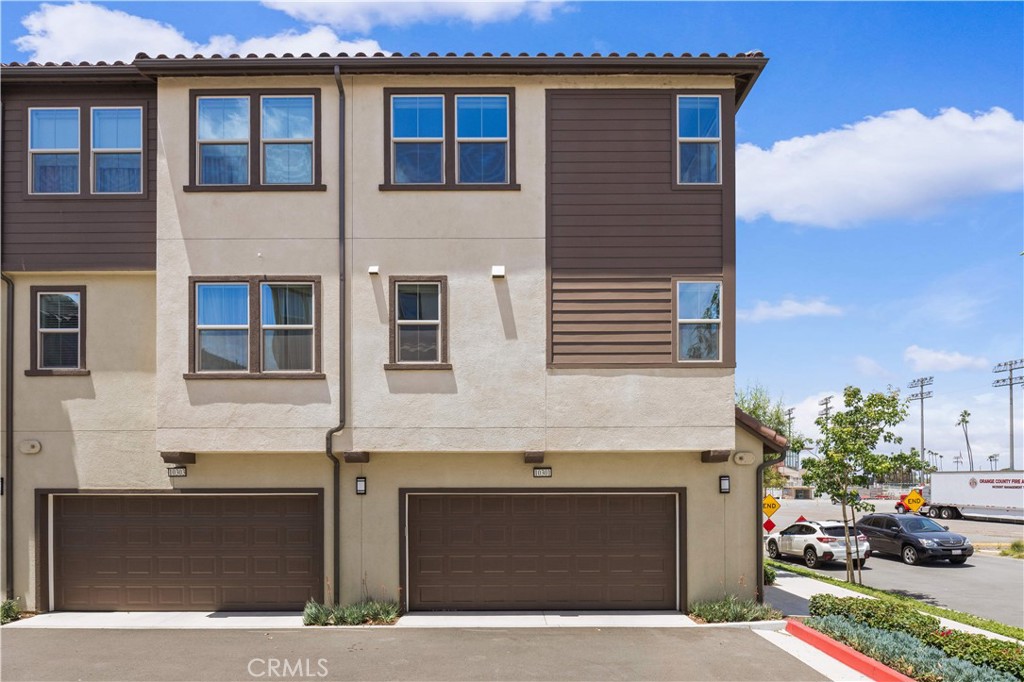 Exterior - 10301 Triple Crown Lane, Cypress CA 90720 - photo 32