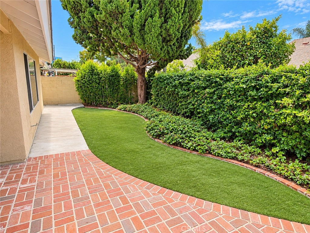 10413 Camden Drive, Cypress CA 90630 - photo 21