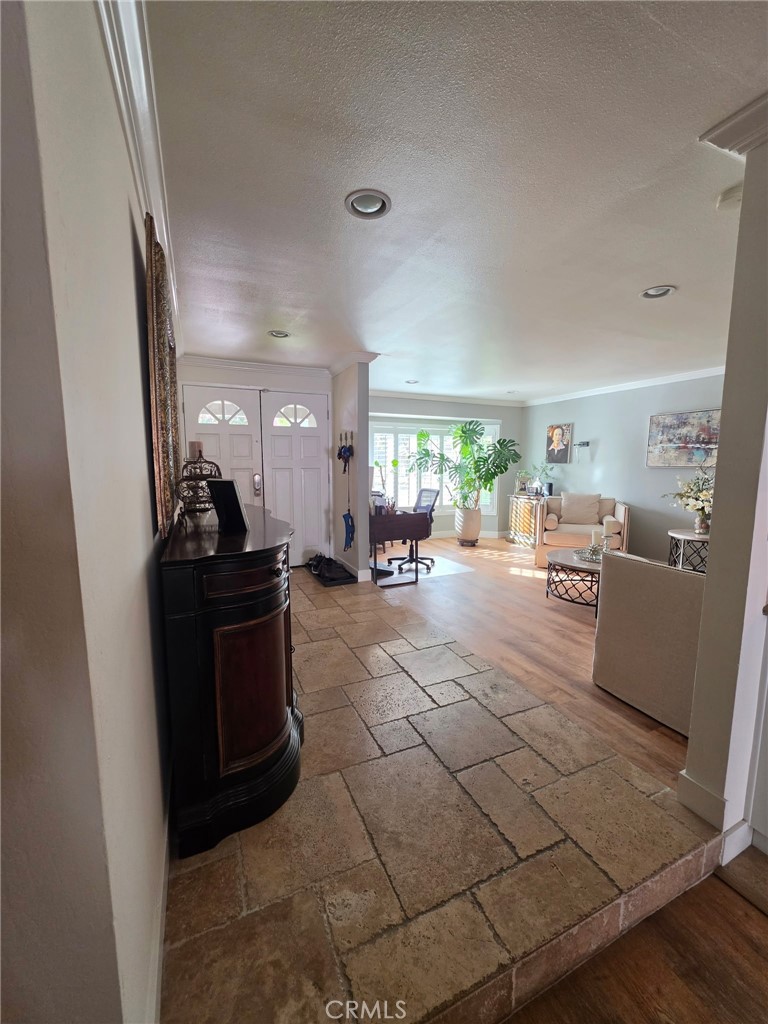 10432 Rexford Drive, Cypress CA 90630 - photo 4
