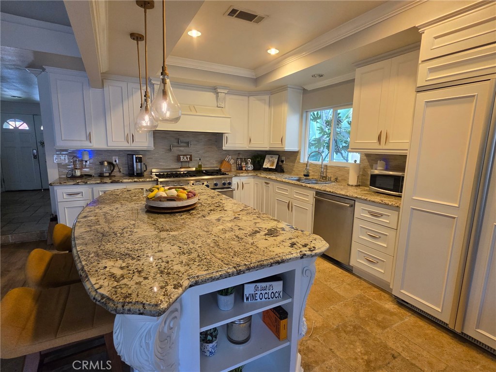10432 Rexford Drive, Cypress CA 90630 - photo 17