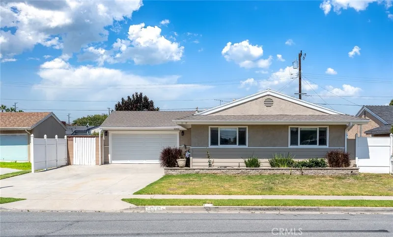10441 Saint Alban, Cypress