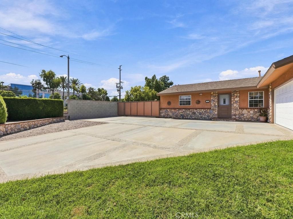 10471 Saint Alban Street, Cypress CA 90630 - photo 3