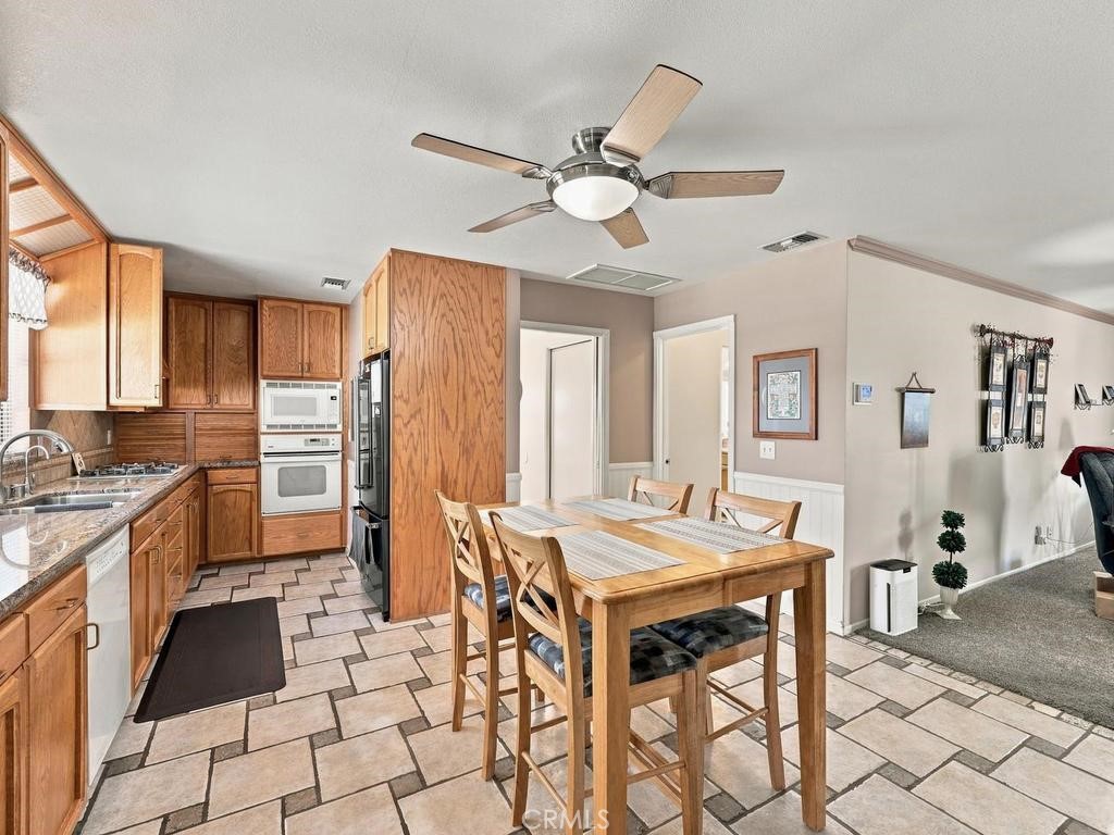 10471 Saint Alban Street, Cypress CA 90630 - photo 9