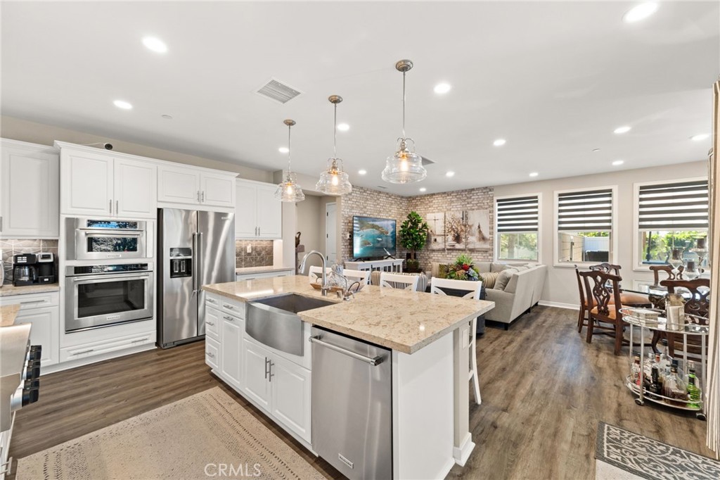 10832 Flora, Cypress CA 90720 - photo 9